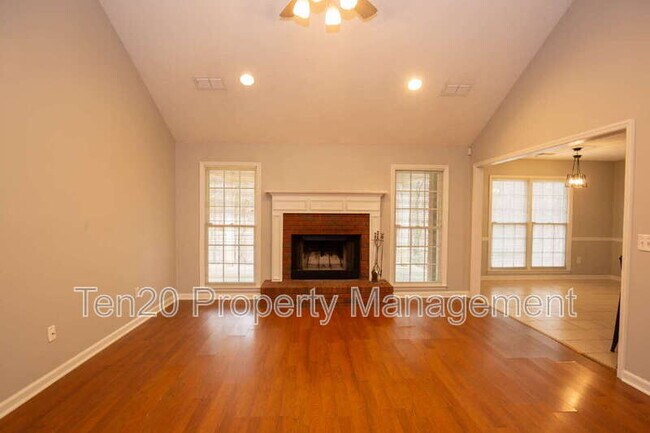 Building Photo - 59 Walnut Ct