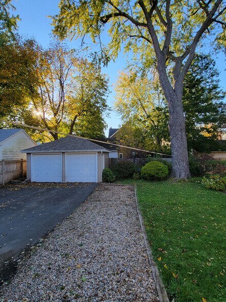 Detached garage and backyard - 27 Walkley Rd