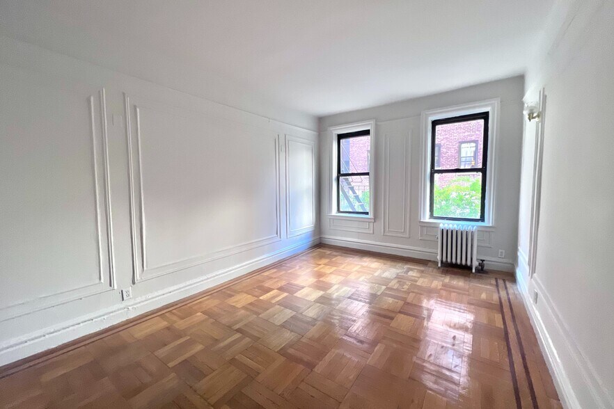 Primary Photo - 615 Fort Washington Ave