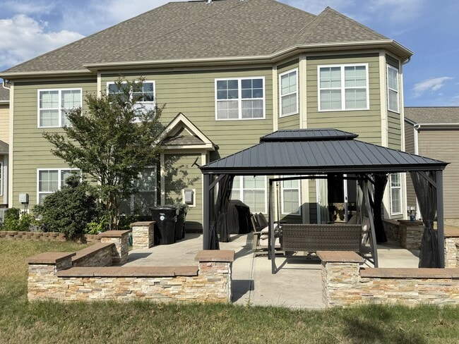 Building Photo - Beautiful 5BR home in Great School district