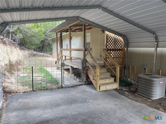Building Photo - 5766 Chimney Rock