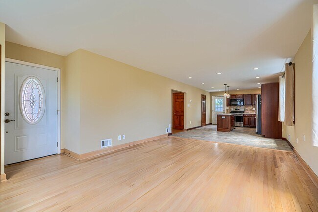 Building Photo - 4118 Slater Ave