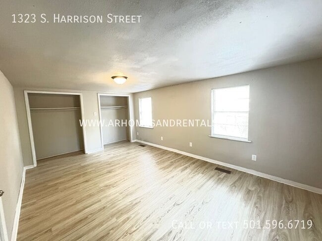 Building Photo - 1323 S Harrison St