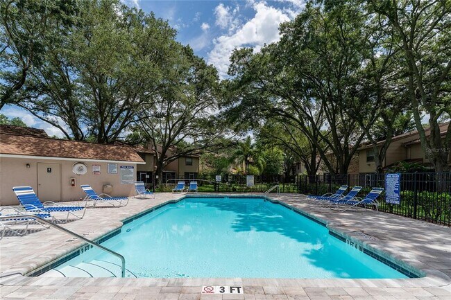 Building Photo - 2304 Fletchers Point Cir