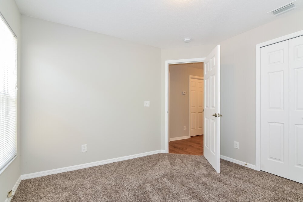 Building Photo - 622 Wave Crest Cir