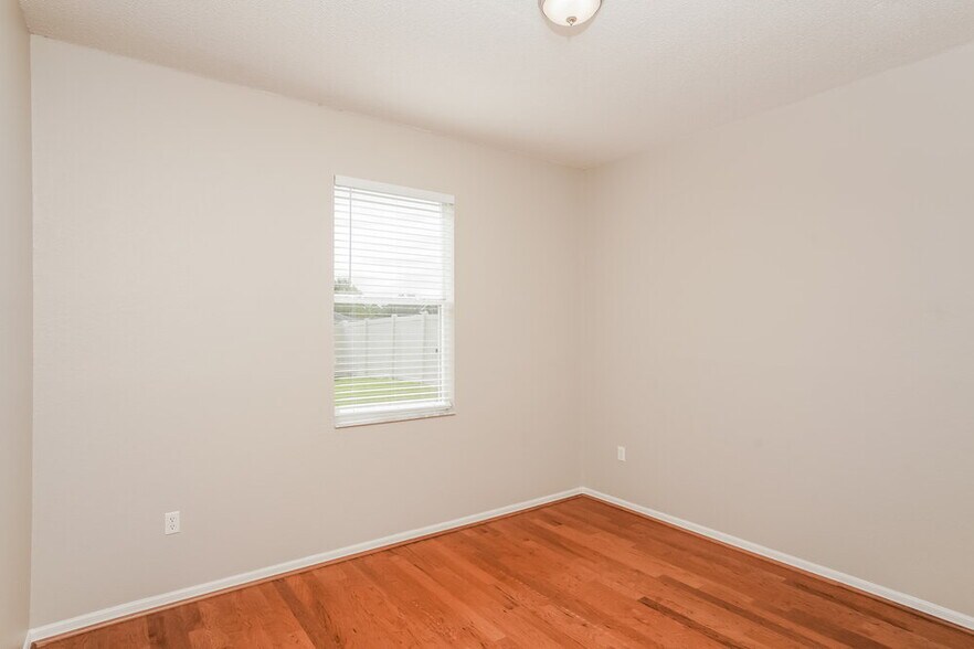 Building Photo - 7545 Jessamine Dr