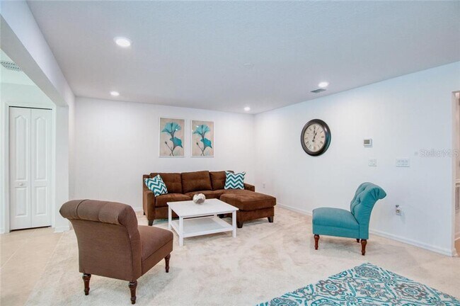 Building Photo - 3810 Exeter Ln