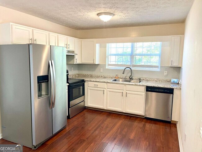 Building Photo - 6255 Topaz Trail