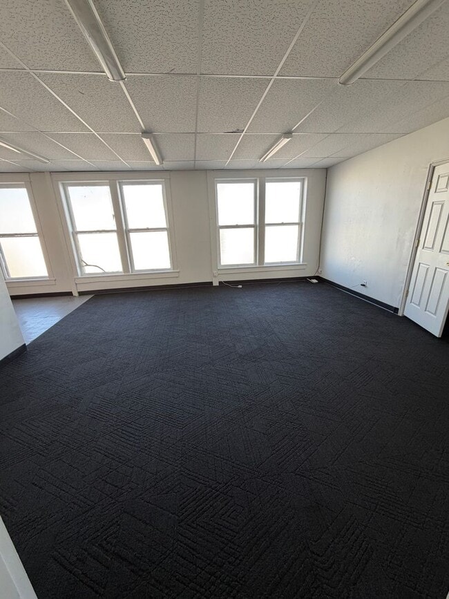 Building Photo - Price Main Street Triplex