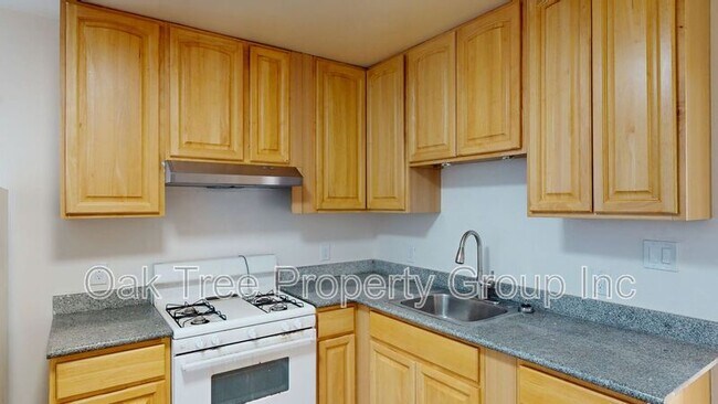 Building Photo - 22815 Grand St