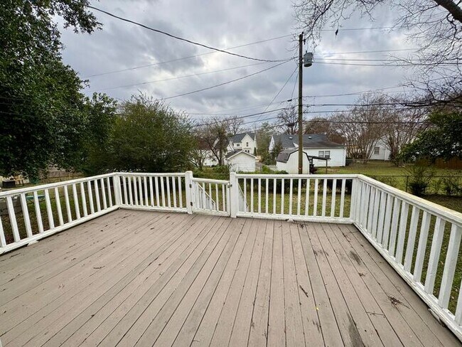 Building Photo - Just in time for the Holidays-Medical District Location, Character Galore