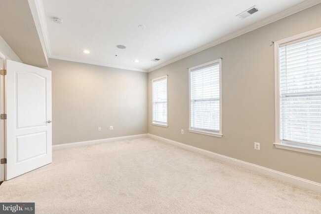 Building Photo - 3307 Fait Ave