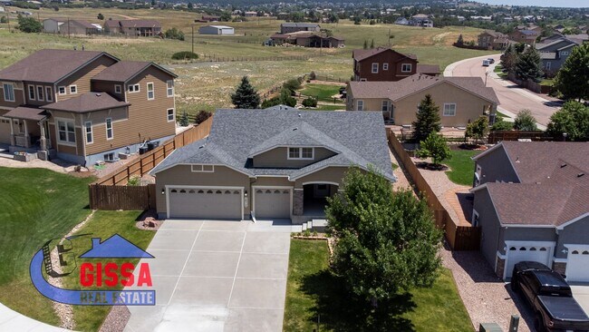 Building Photo - Beautiful ranch style home available to mo...