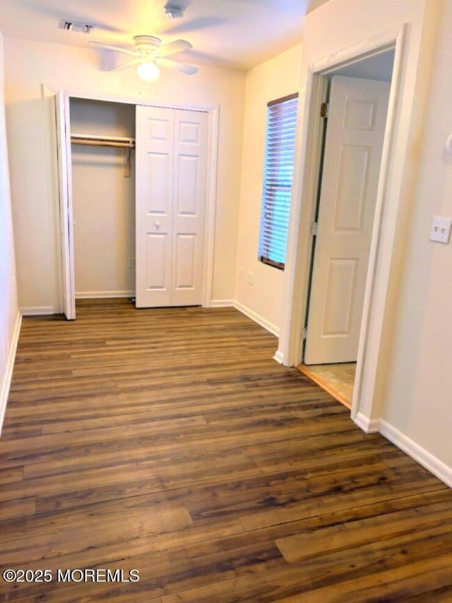 Building Photo - 548 Clark Ave