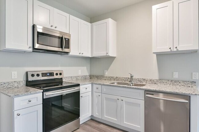Building Photo - $1650! Fort Worth Duplex NOW LEASING for a July Move-In!
