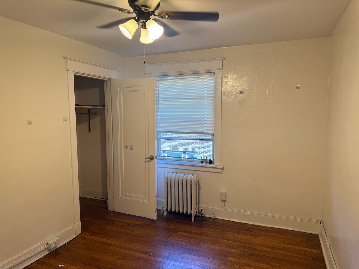 Building Photo - 5710 Beacon St