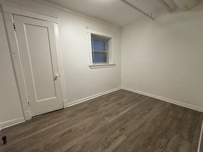 Building Photo - 1058 N Kedzie Ave