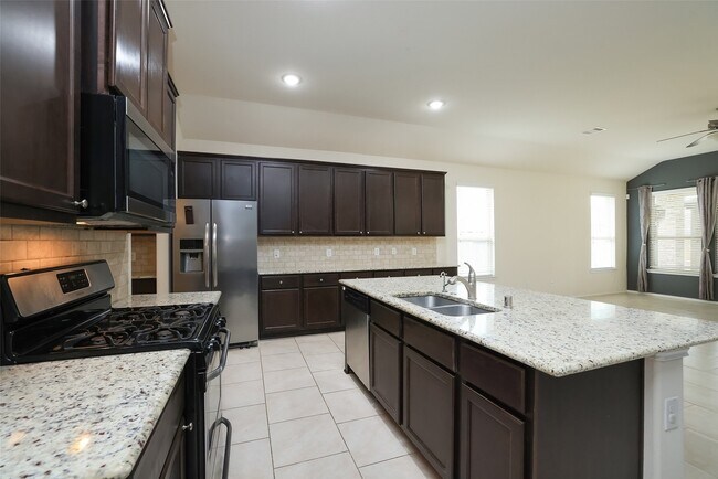 Building Photo - 14022 White Cloud Ln