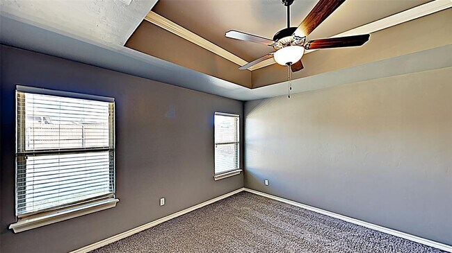 Building Photo - 4201 SE 38th St