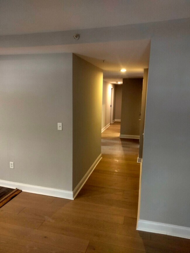 Building Photo - 38 Imlay St