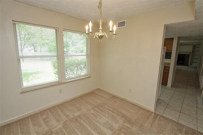 Building Photo - 1381 Omie Way