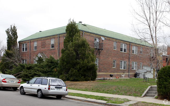 Primary Photo - Monroe Apartments