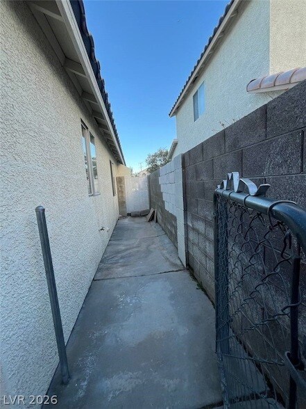 Building Photo - 3657 Lucky Horseshoe Ct