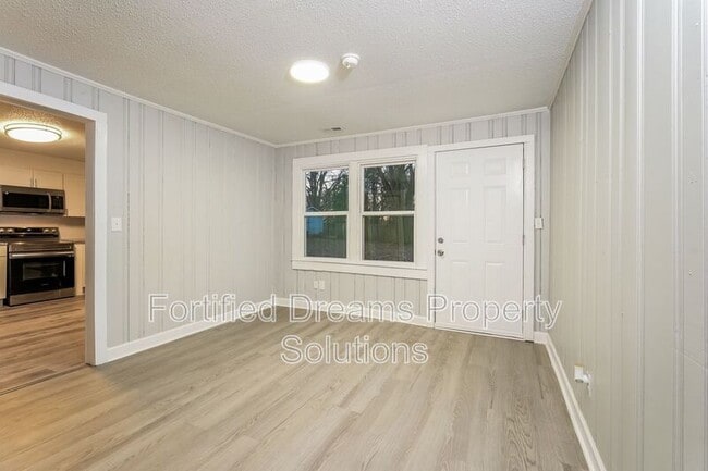 Building Photo - 1207 Thomason St