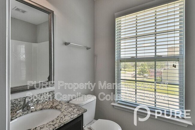 Building Photo - 340 Longfellows Ln
