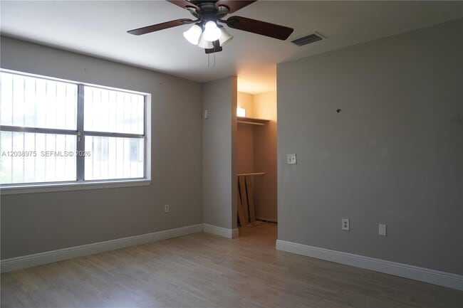 Building Photo - 9132 SW 148th Ct