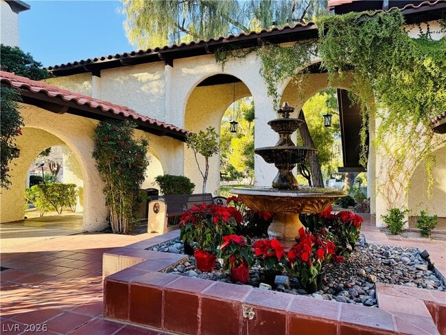 Building Photo - 2212 Plaza Del Prado