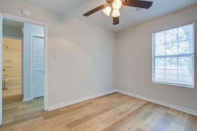 Building Photo - 2 Bedroom/ 2 Bath Condo