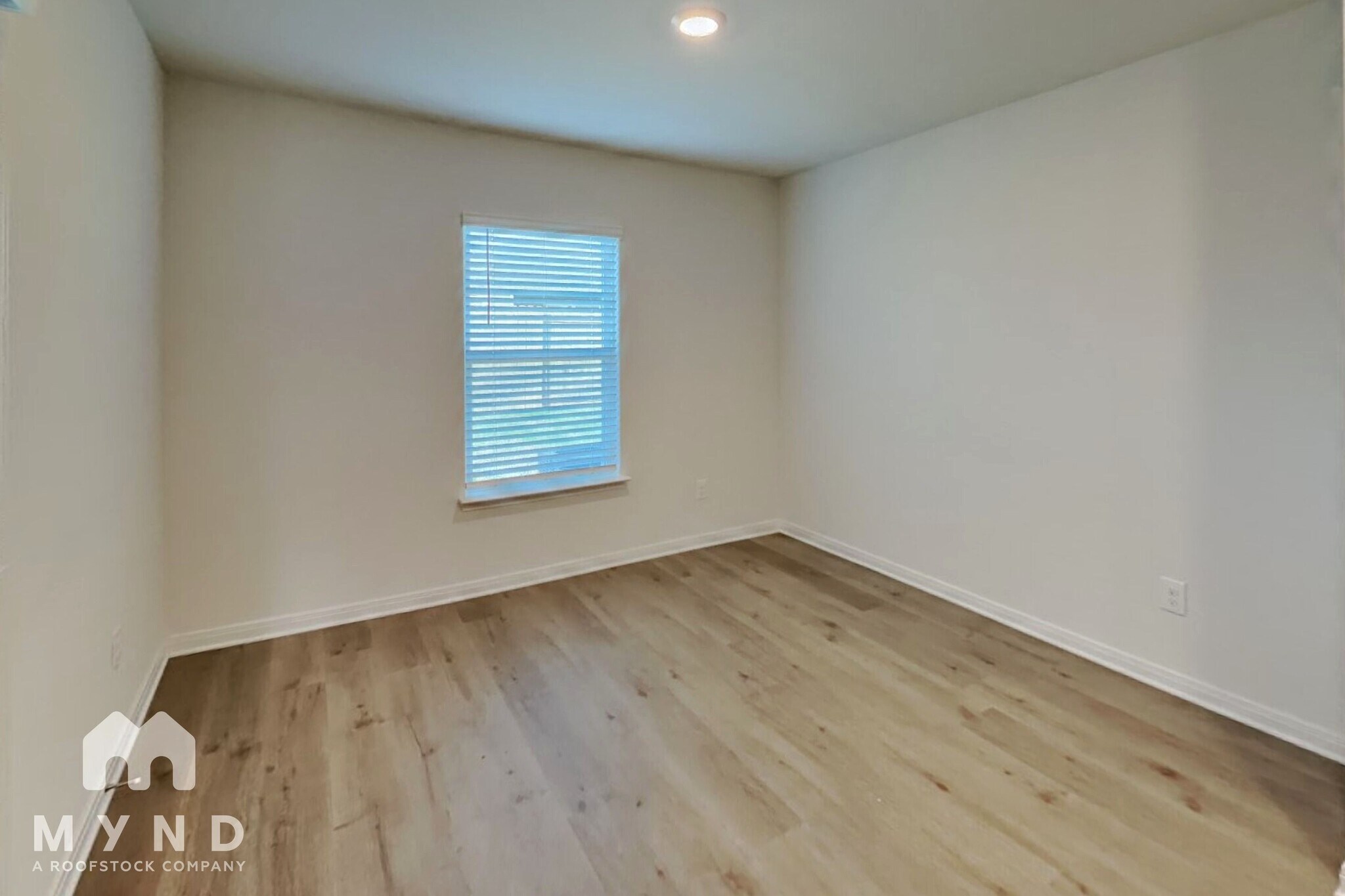 Building Photo - 526 A D Crain St
