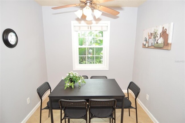 Building Photo - 3837 Pompano Dr SE