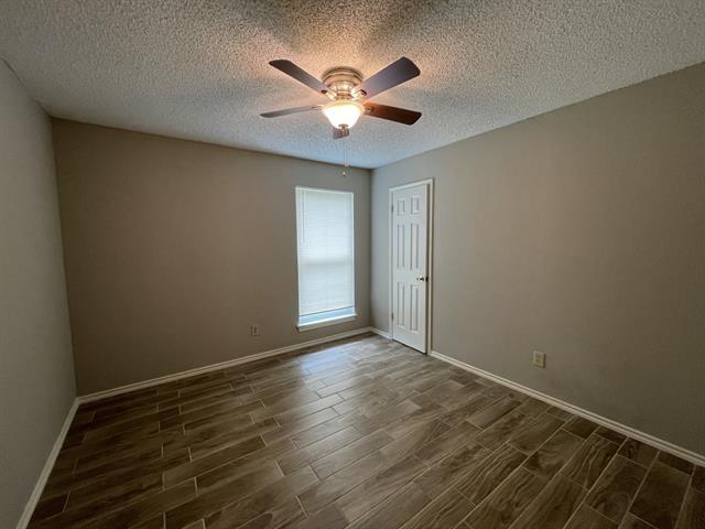 Building Photo - 3718 French Wood Dr