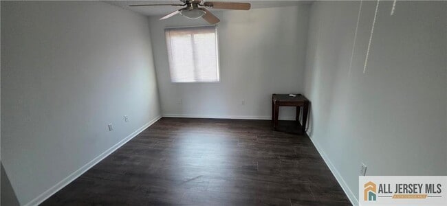Building Photo - 602 Ravens Crest Dr