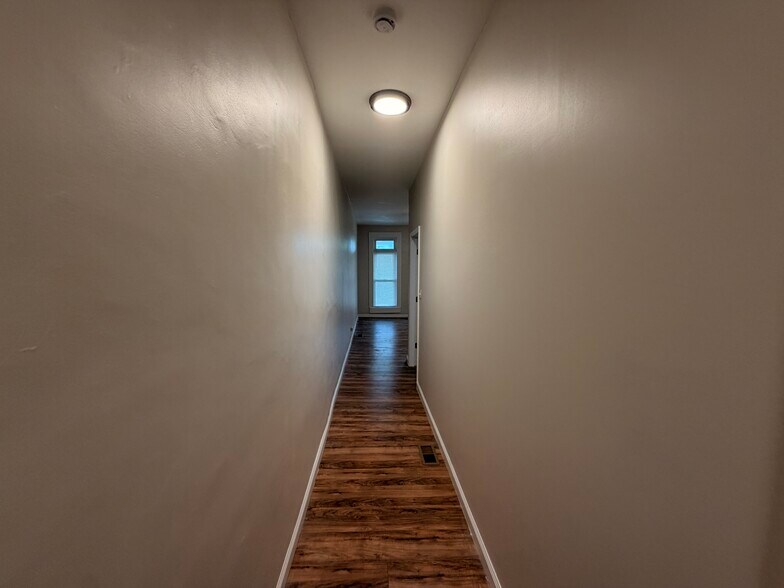 Building Photo - 4924 Chalgrove Ave