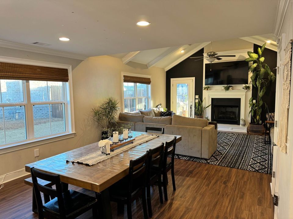 Building Photo - 120 Herman Dr