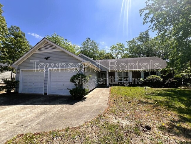 Primary Photo - 745 Rim Rd