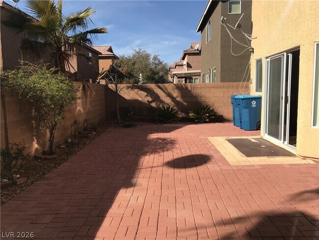 Building Photo - 9191 Dutch Oven Ct