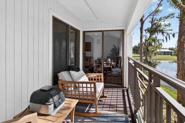 Building Photo - 29254 Bay Hollow Dr