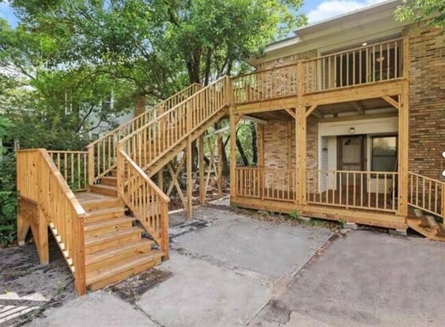 Building Photo - 4018 Garrott St