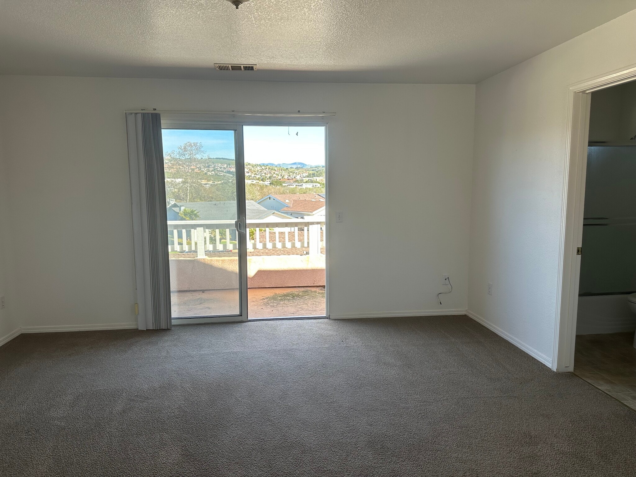 Building Photo - 896 Front St