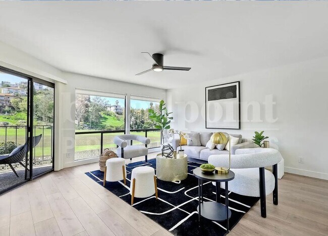 Building Photo - 2507 Navarra Dr