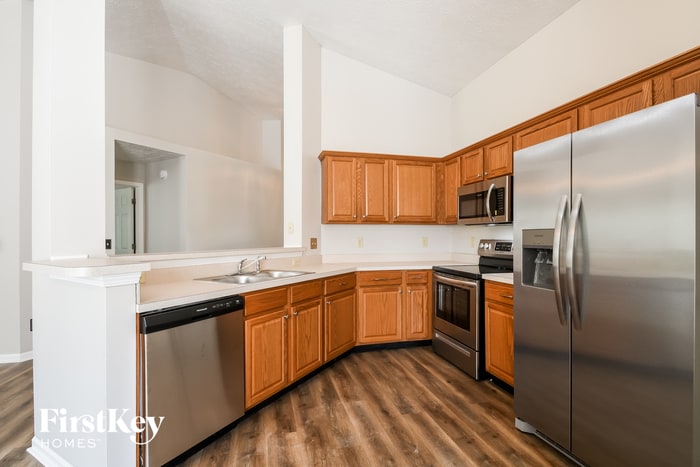 Building Photo - 2302 Willowview Dr