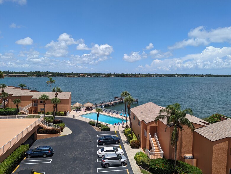 Beautiful view - 7432 Sunshine Skyway Ln S