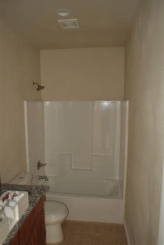 Building Photo - 412 Dewitt St