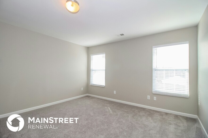 Building Photo - 4650 Lauren Woods Ct