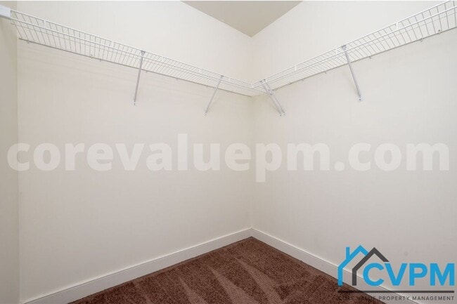 Building Photo - 1337 Jamestown Dr
