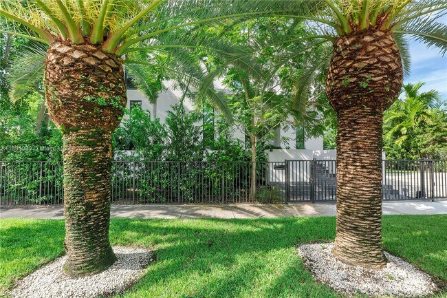 Building Photo - 4364 Alton Rd